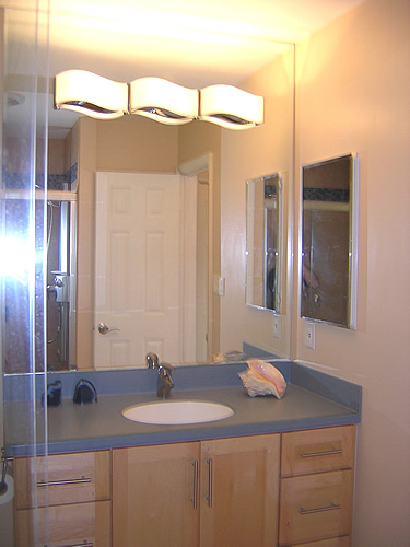 bathroom mirror light